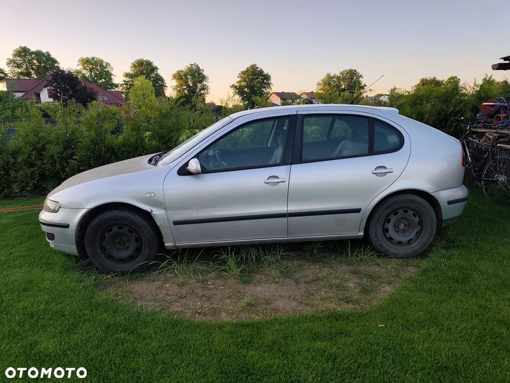 Seat Leon 1.6 Signo - 4