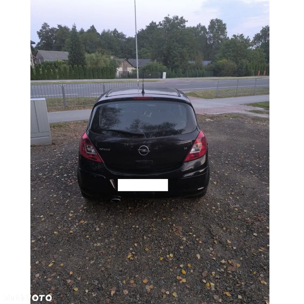 Opel Corsa 1.4 16V Sport - 3