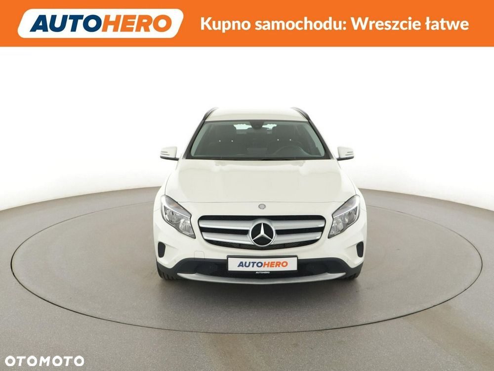 Mercedes-Benz GLA 200 Style - 12