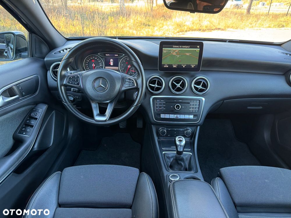 Mercedes-Benz Klasa A 180 BlueEFFICIENCY Edition Style - 8