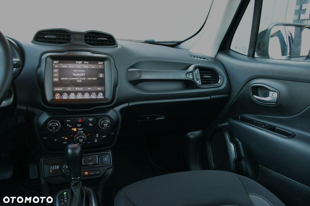 Jeep Renegade 1.3 T-GDI 4xe Automatik Limited - 31