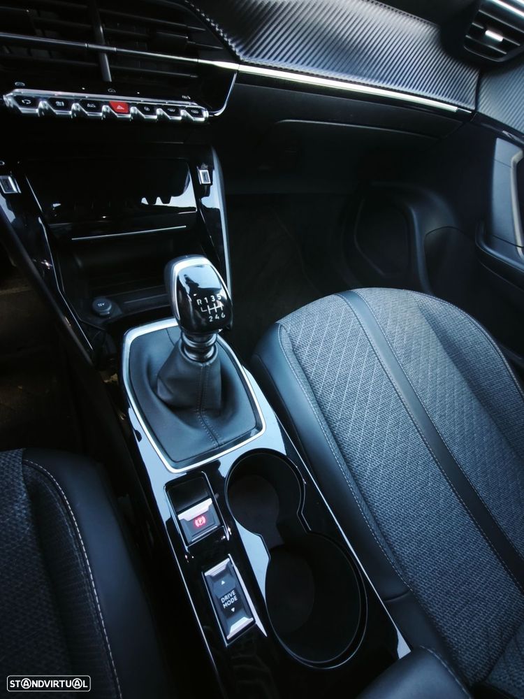 Peugeot 2008 1.2 PureTech Active Pack - 15