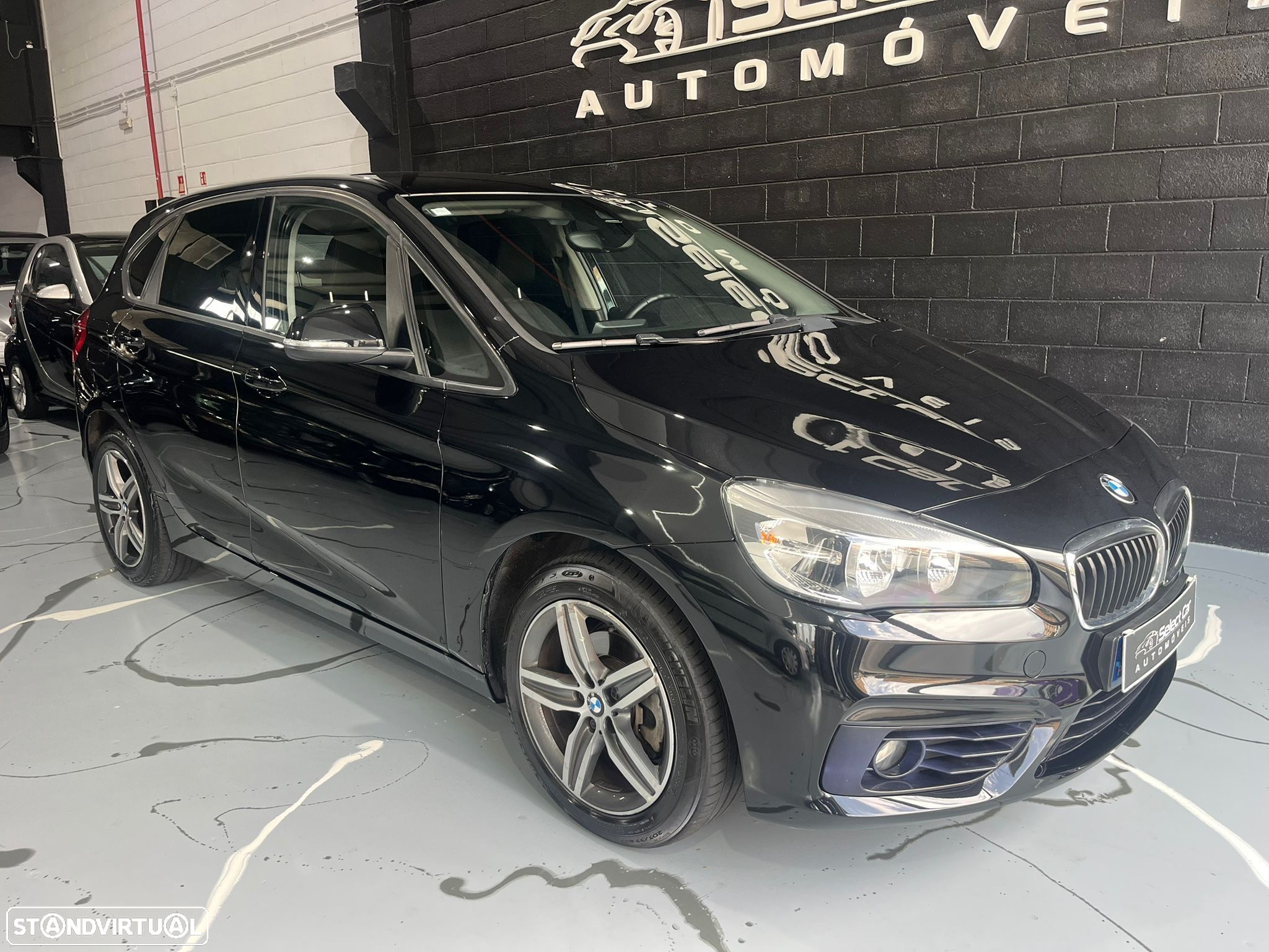 BMW 216 Active Tourer d Line Sport - 4