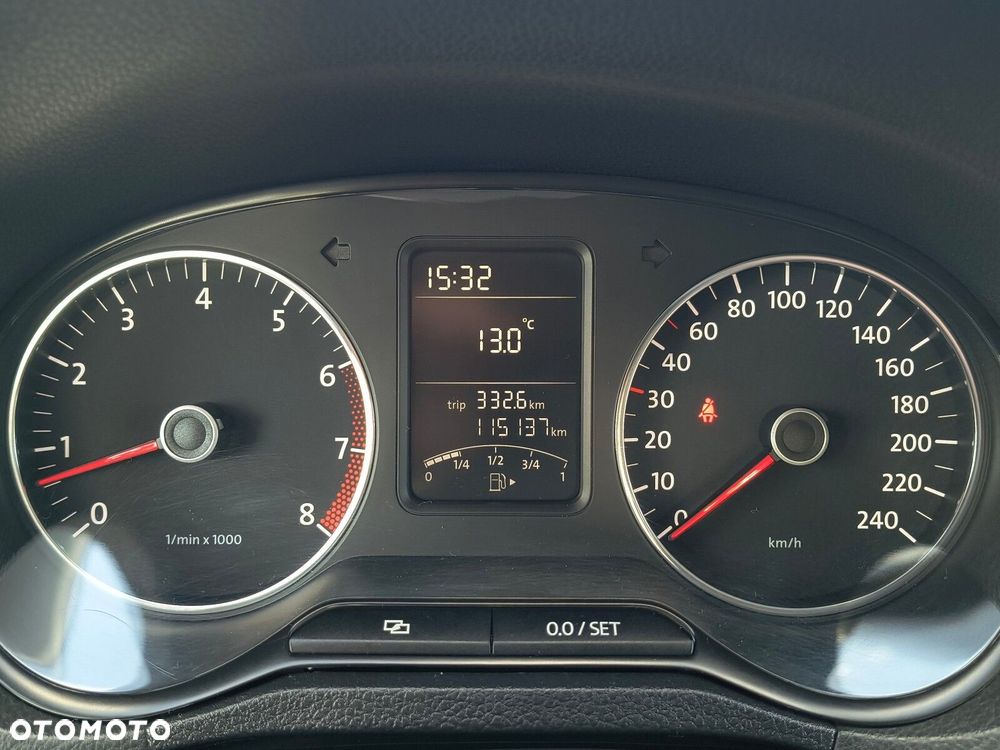 Volkswagen Polo - 25