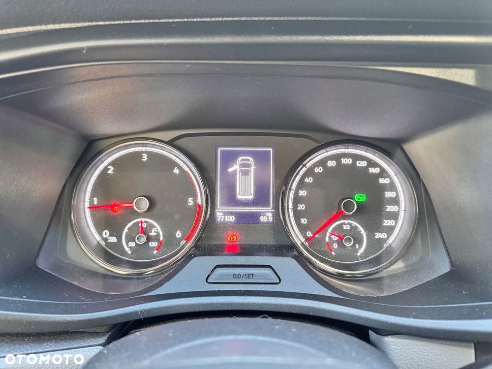 Volkswagen Transporter Kombi L2H1 M1 4Motion - 12