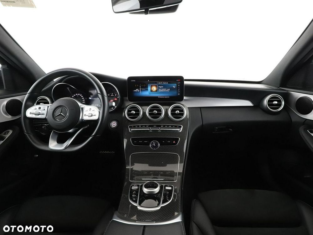 Mercedes-Benz Klasa C 300 9G-TRONIC AMG Line - 16