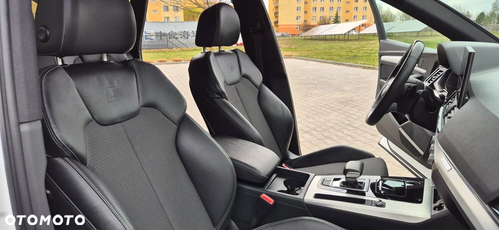 Audi Q5 40 TDI quattro S tronic S line business - 16
