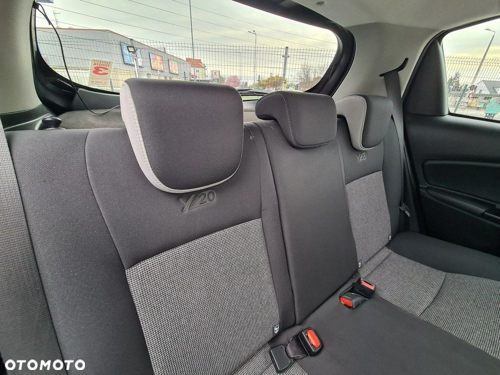 Toyota Yaris - 26