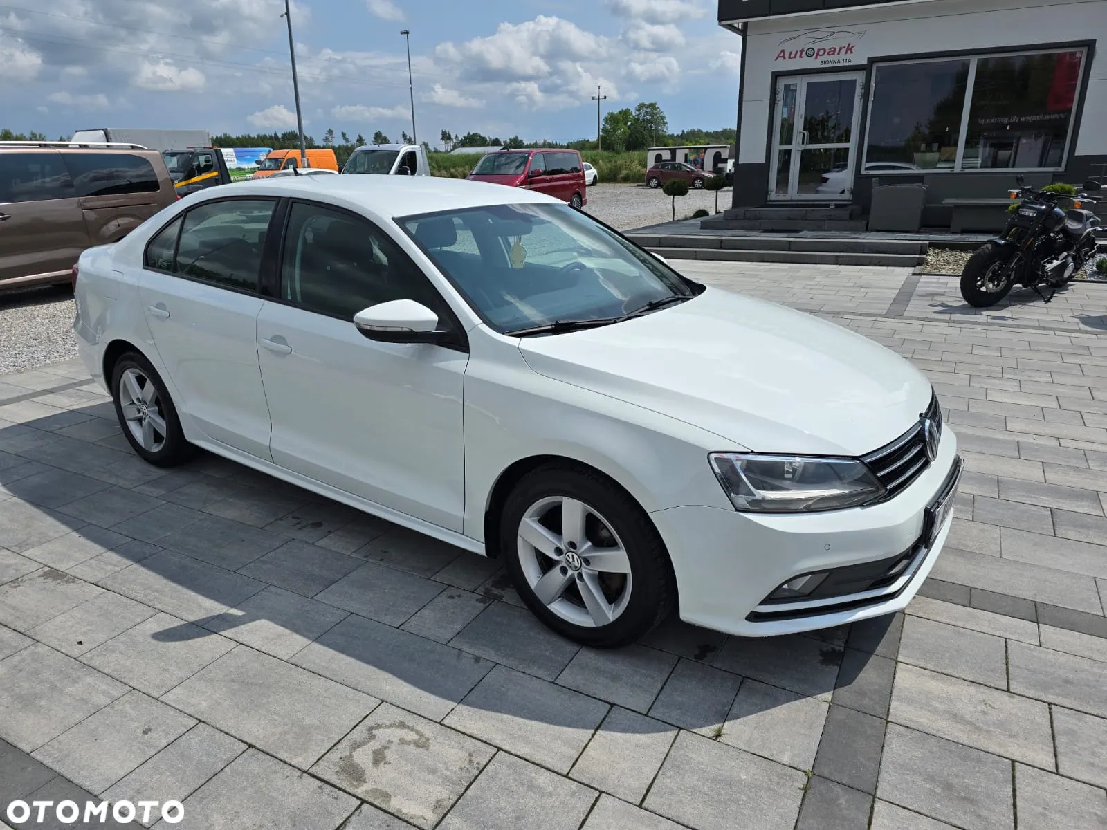 Volkswagen Jetta 2.0 TDI DPF BMT Highline - 2