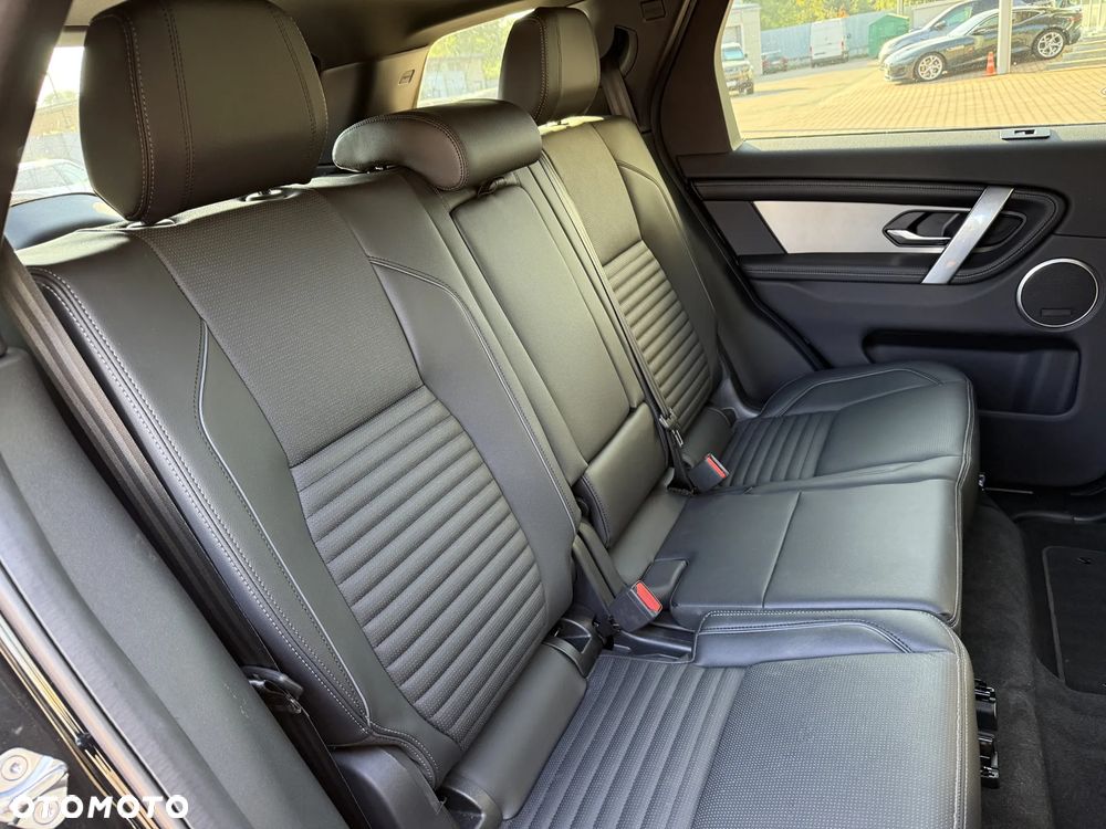 Land Rover Discovery Sport 2.0 D200 mHEV Landmark - 16