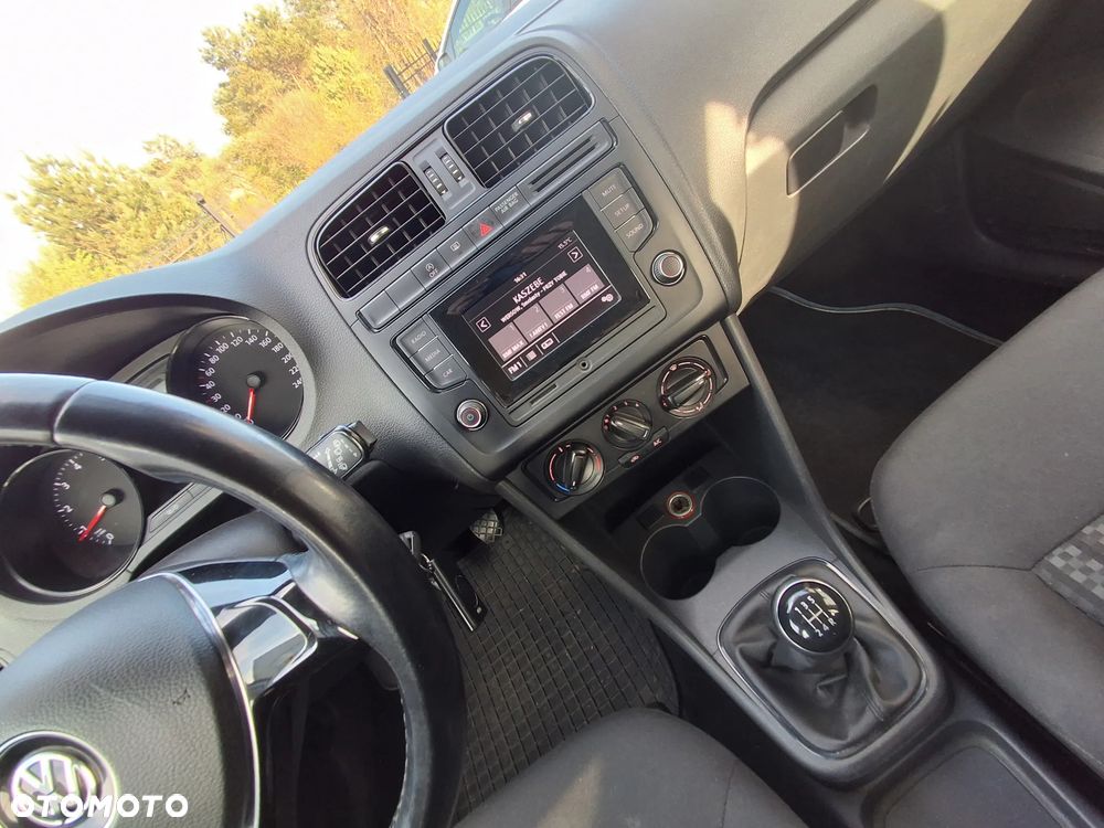 Volkswagen Polo - 10