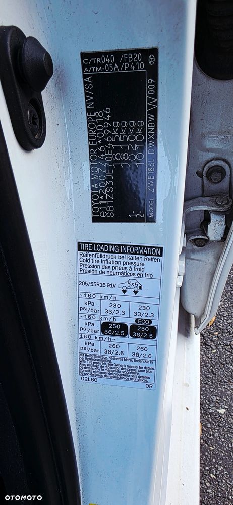 Toyota Auris Hybrid 135 Dynamic - 9