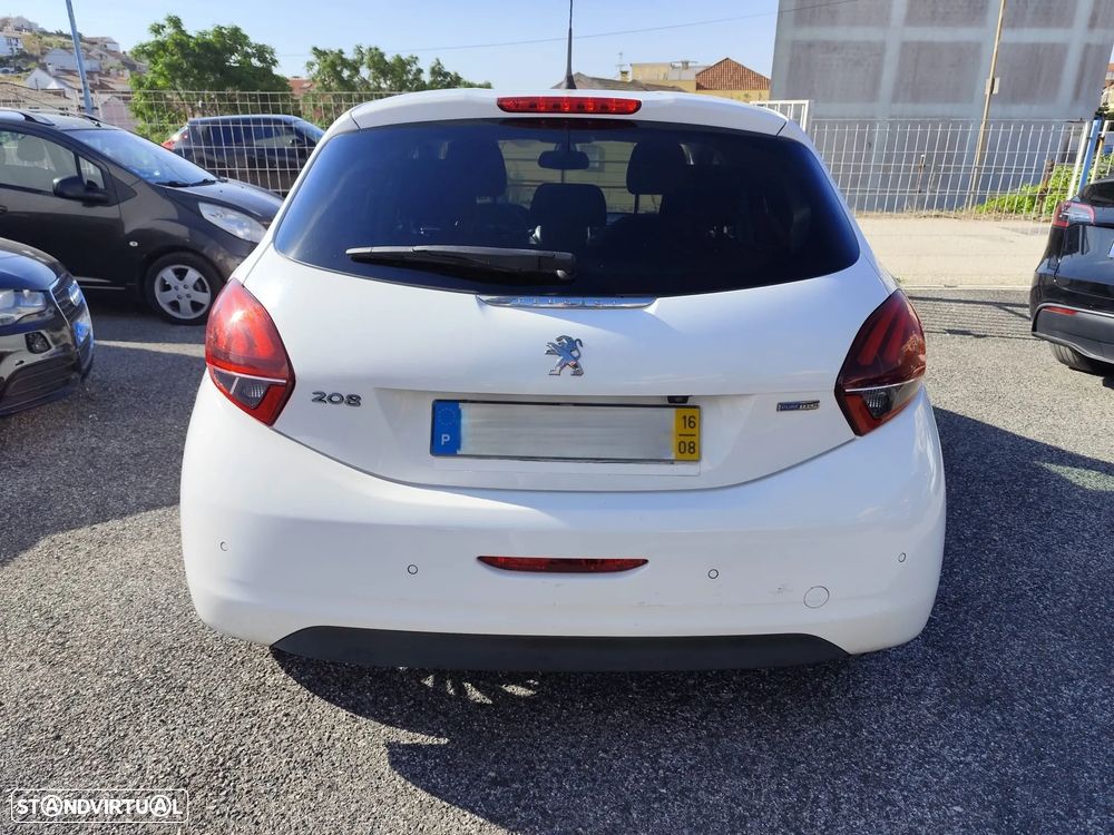 Peugeot 208 1.2 PureTech Style - 5