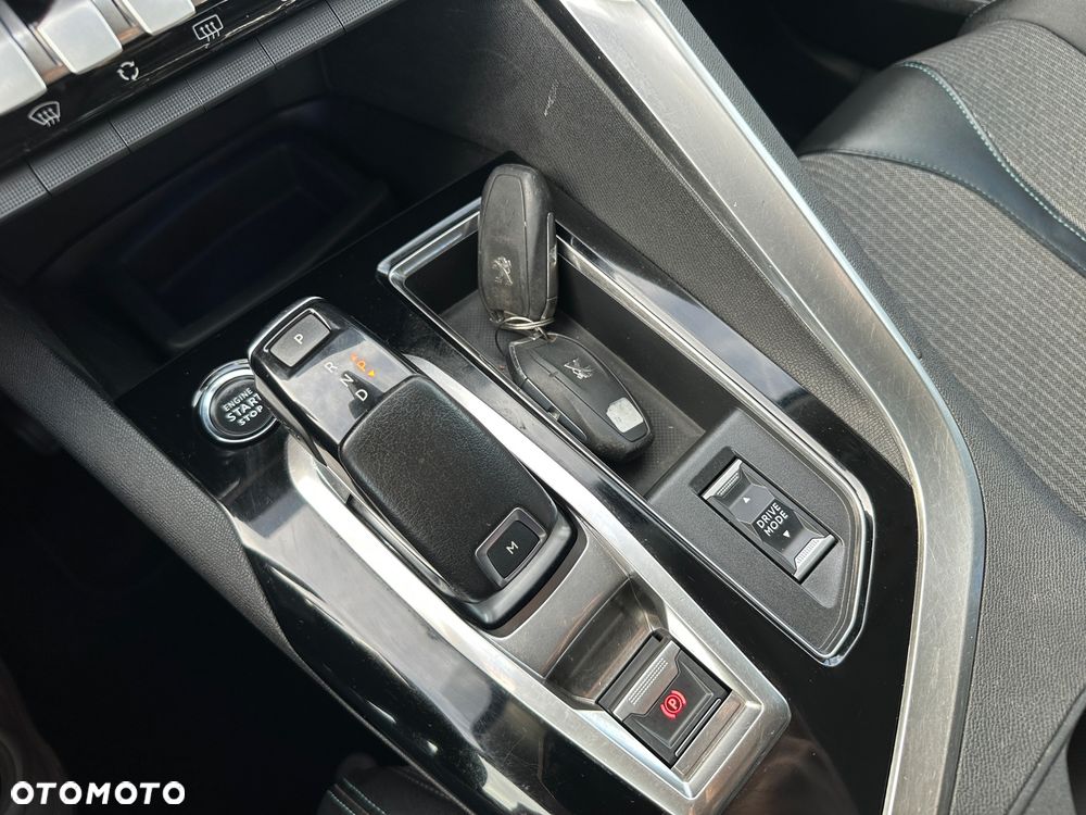 Peugeot 3008 BlueHDi 130 Stop & Start EAT8 Active - 14