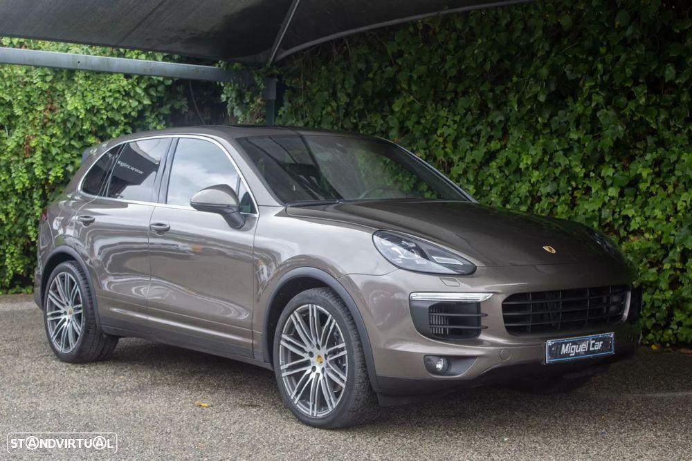 Porsche Cayenne Platinum Edition - 1