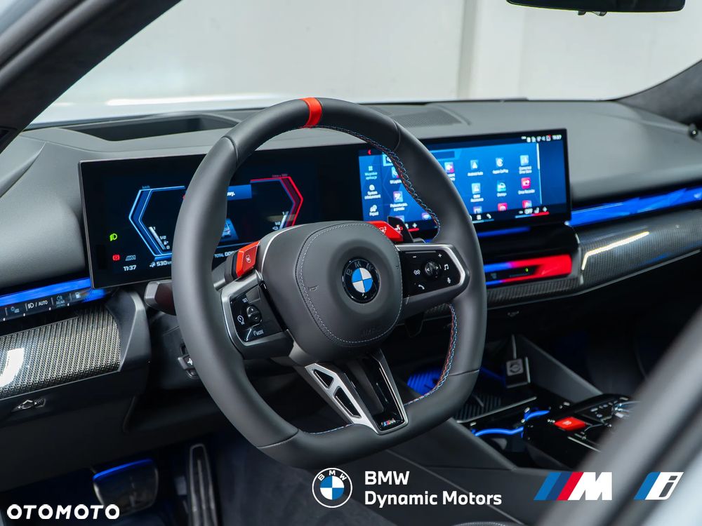 BMW M5 xDrive - 18