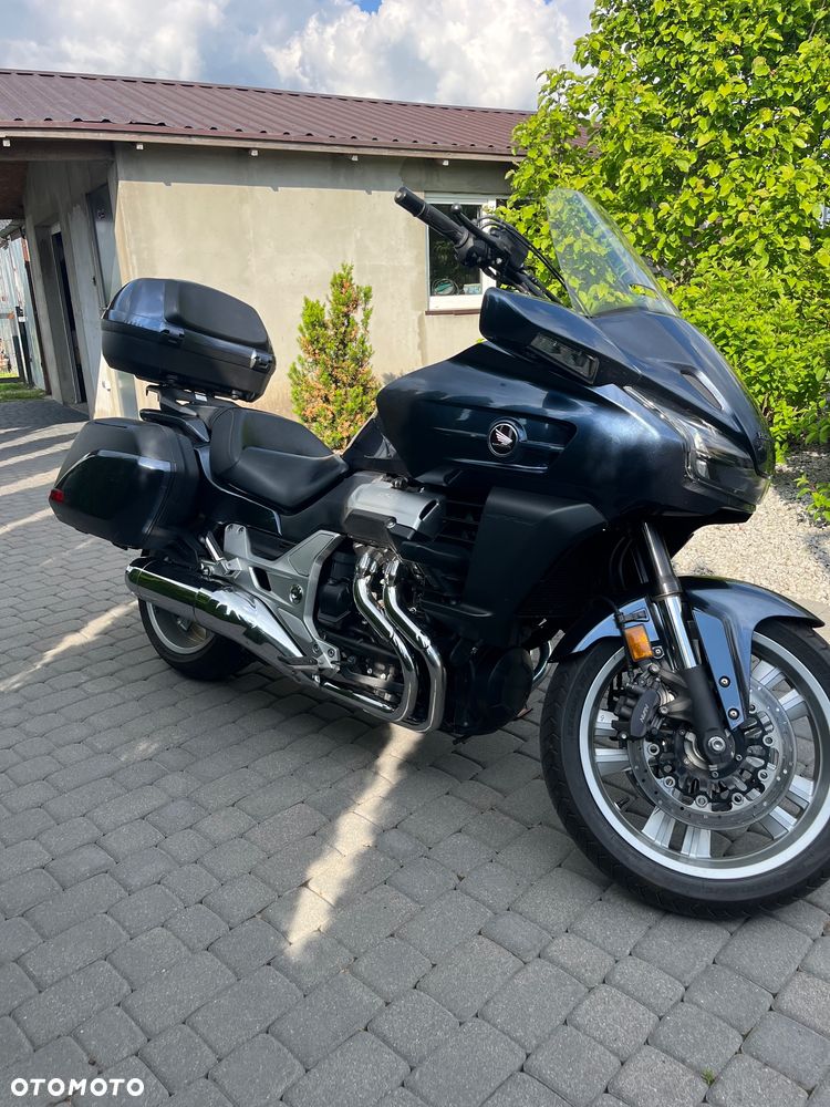 Honda CTX - 1