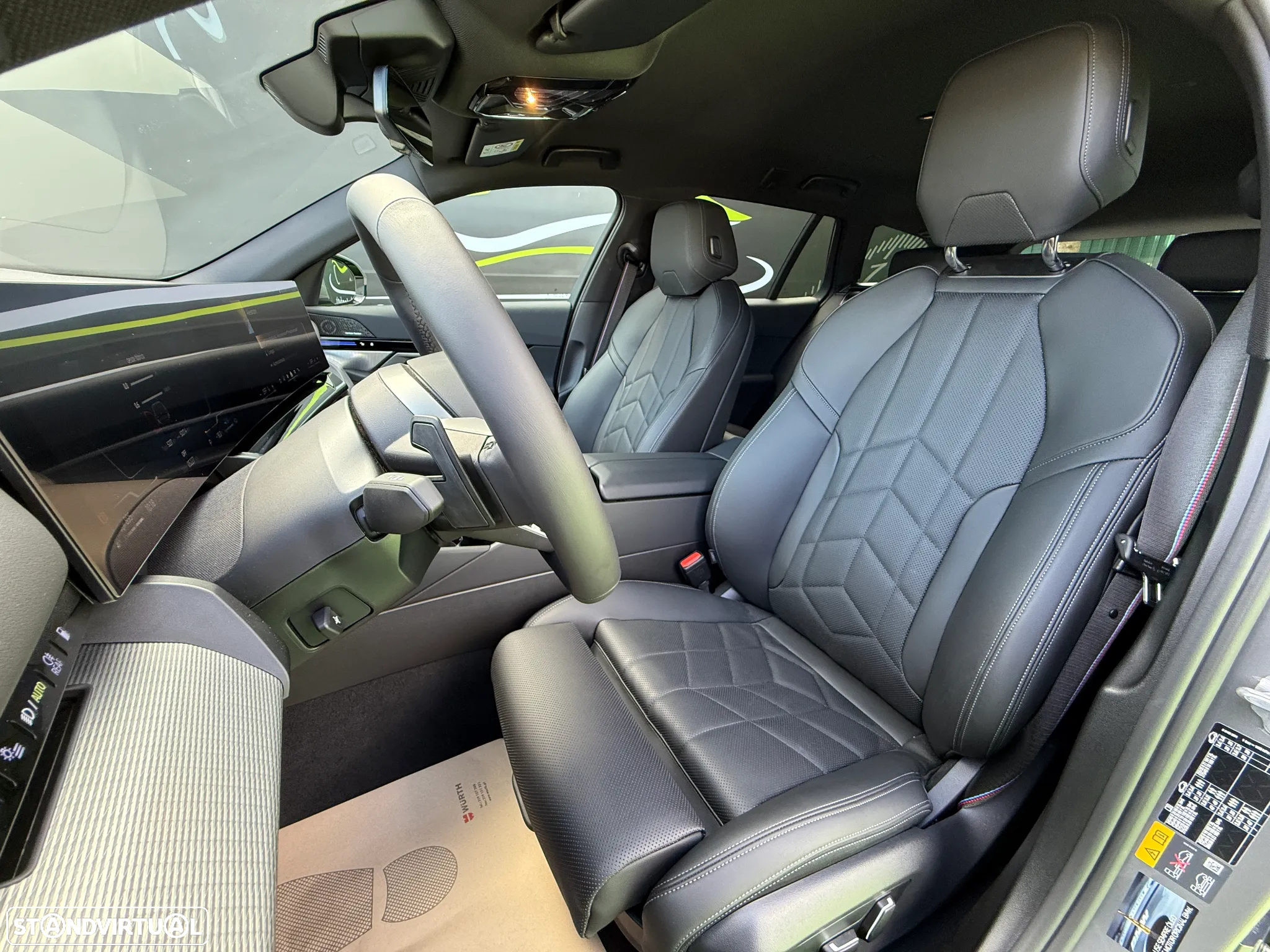 BMW 530 e Pack Desportivo M Pro - 26