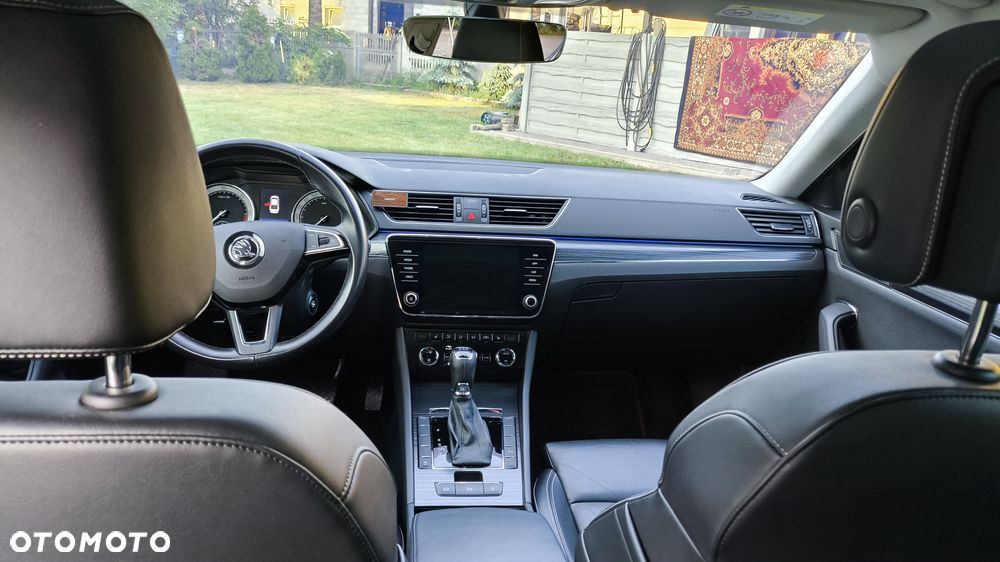 Skoda Superb 2.0 TDI Sportline DSG7 - 17