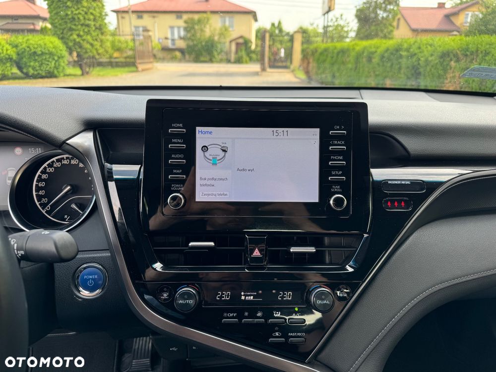 Toyota Camry 2.5 Hybrid Comfort CVT - 21