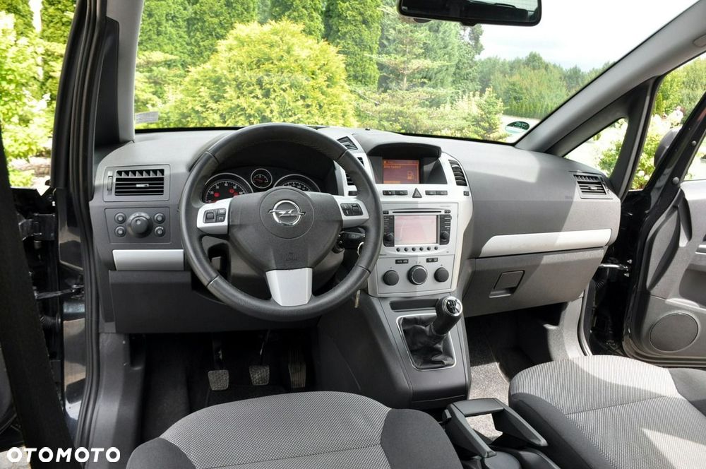 Opel Zafira - 29