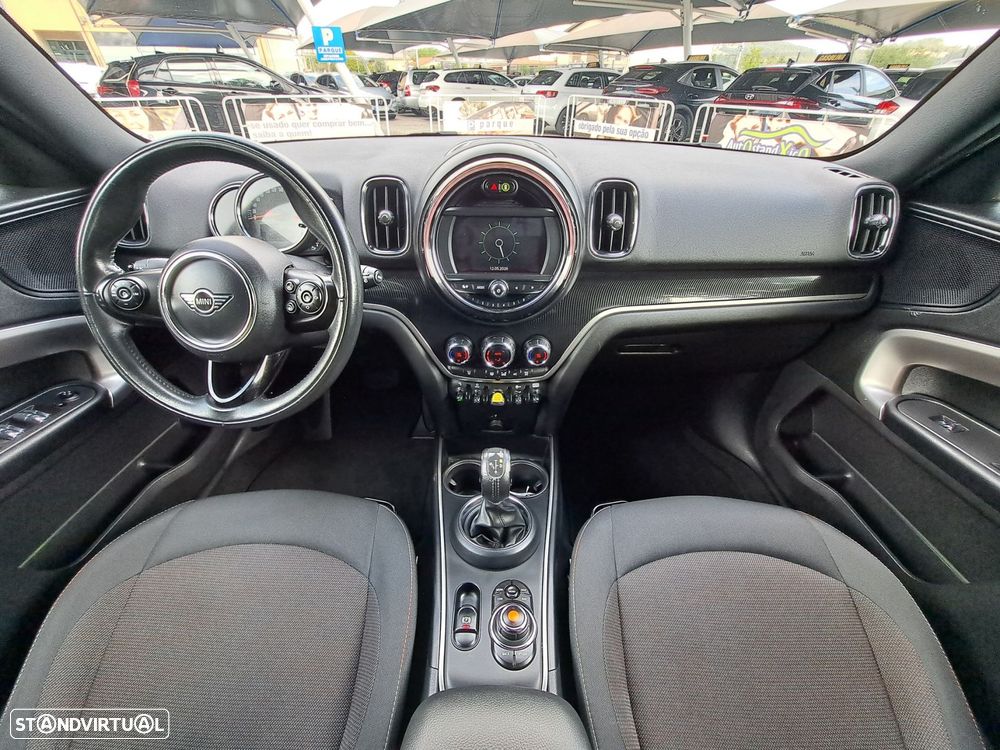 MINI Countryman Cooper SE ALL4 Auto - 16