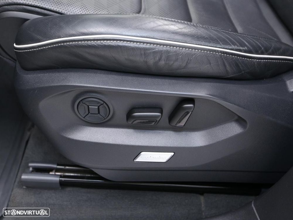VW Touareg 3.0 TDI V6 Elegance - 22