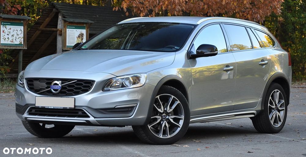 Volvo V60 2017 photo 2