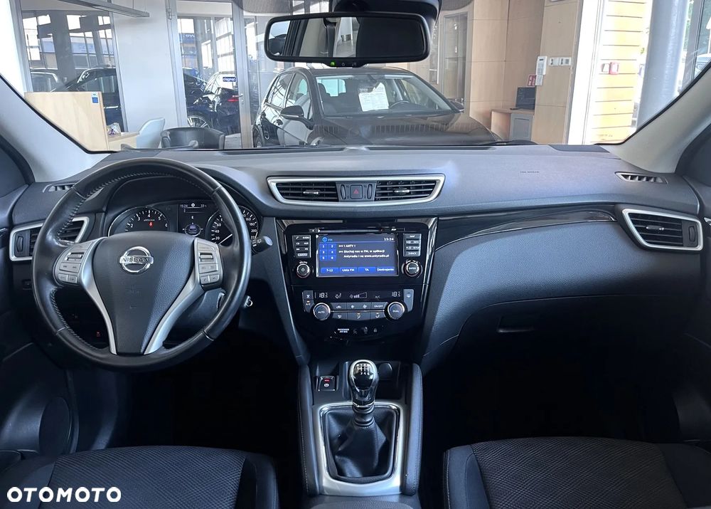Nissan Qashqai 1.2 DIG-T N-Connecta EU6 - 9