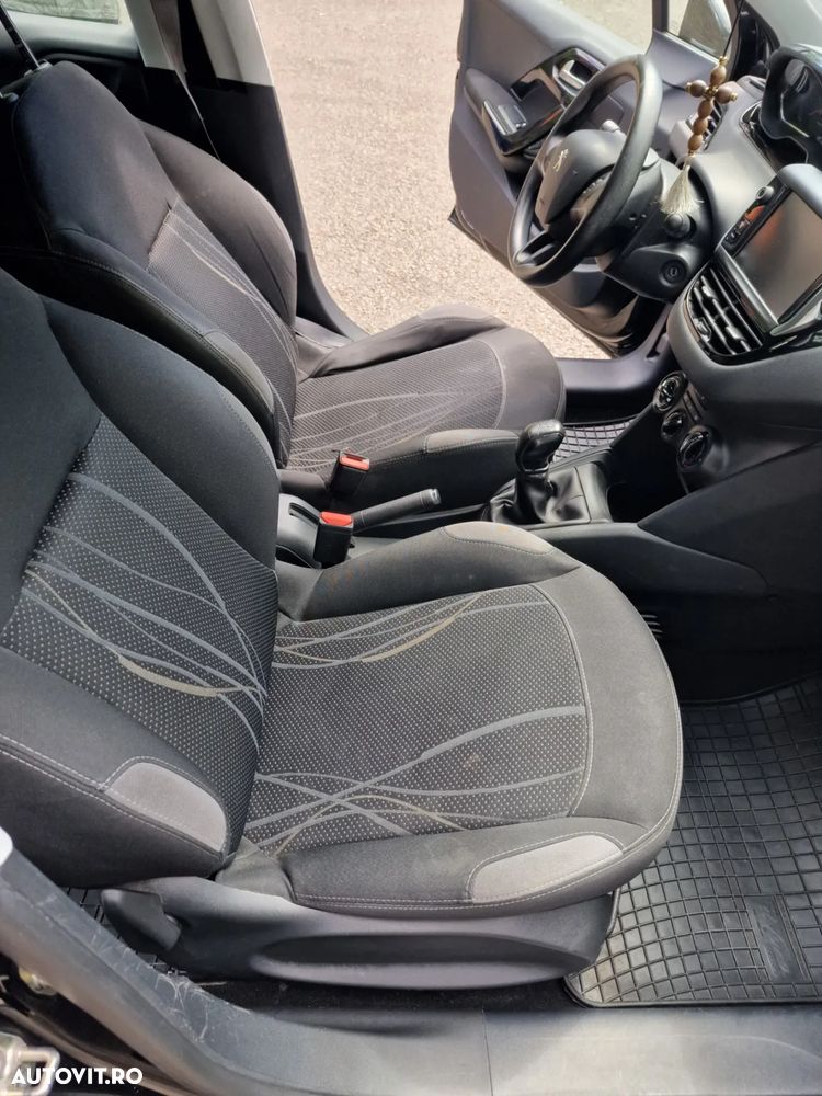 Peugeot 208 e-HDi 92 Stop&Start Active - 11