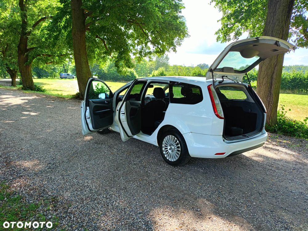 Ford Focus - 12