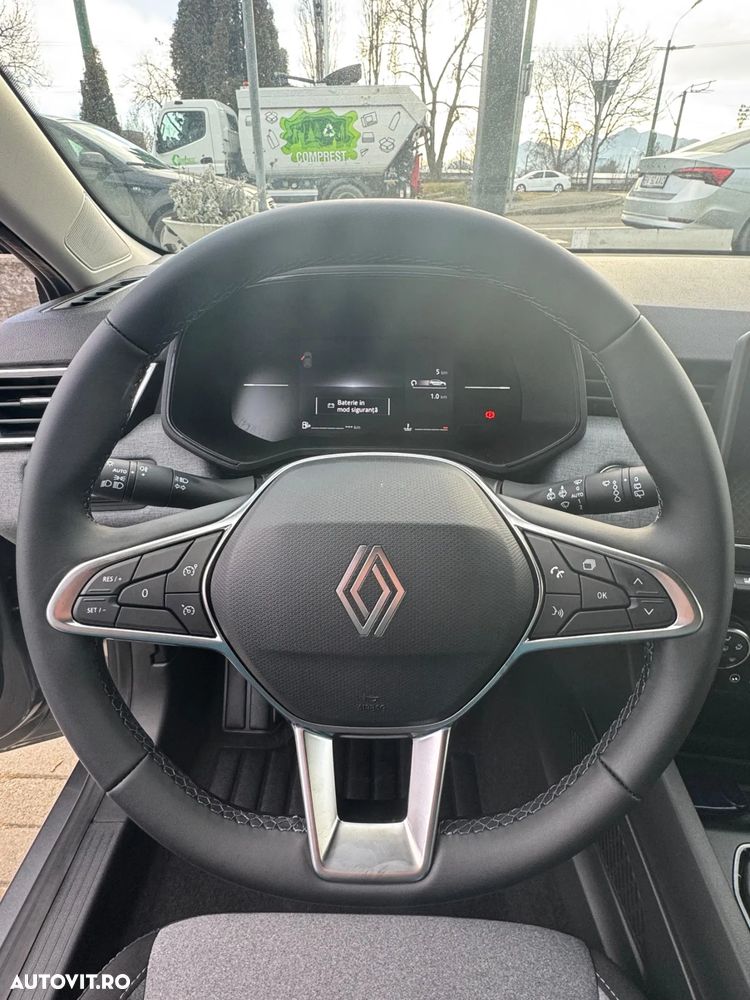 Renault Clio - 9