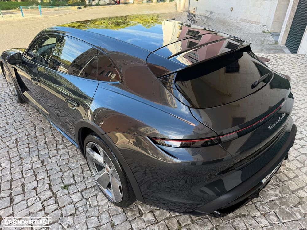 Porsche Taycan Cross Turismo Turbo - 7