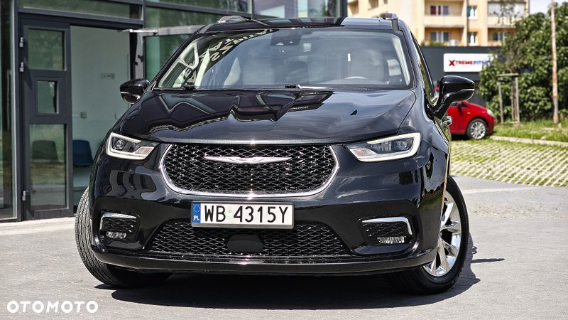 Chrysler Pacifica - 6