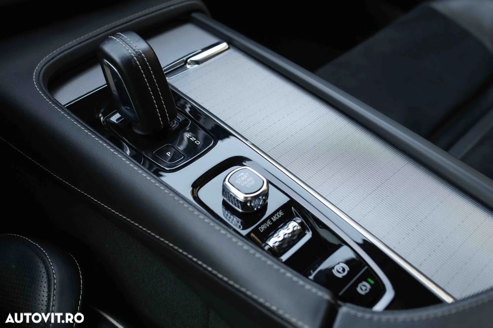 Volvo S90 B5 D AWD Geartronic RDesign - 32
