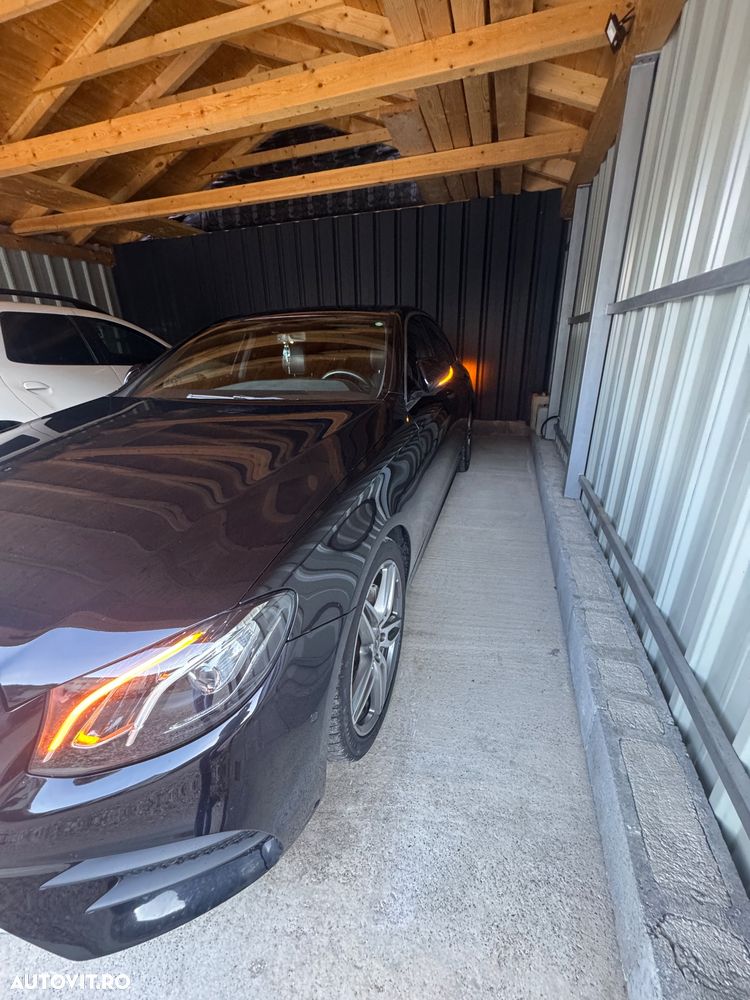 Mercedes-Benz E - 10