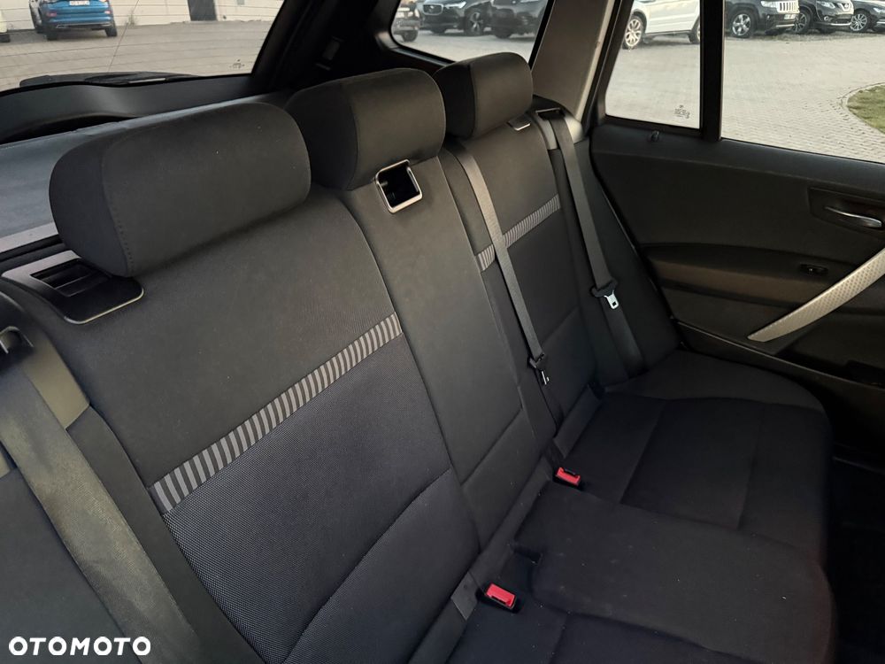 BMW X3 2.5i - 24