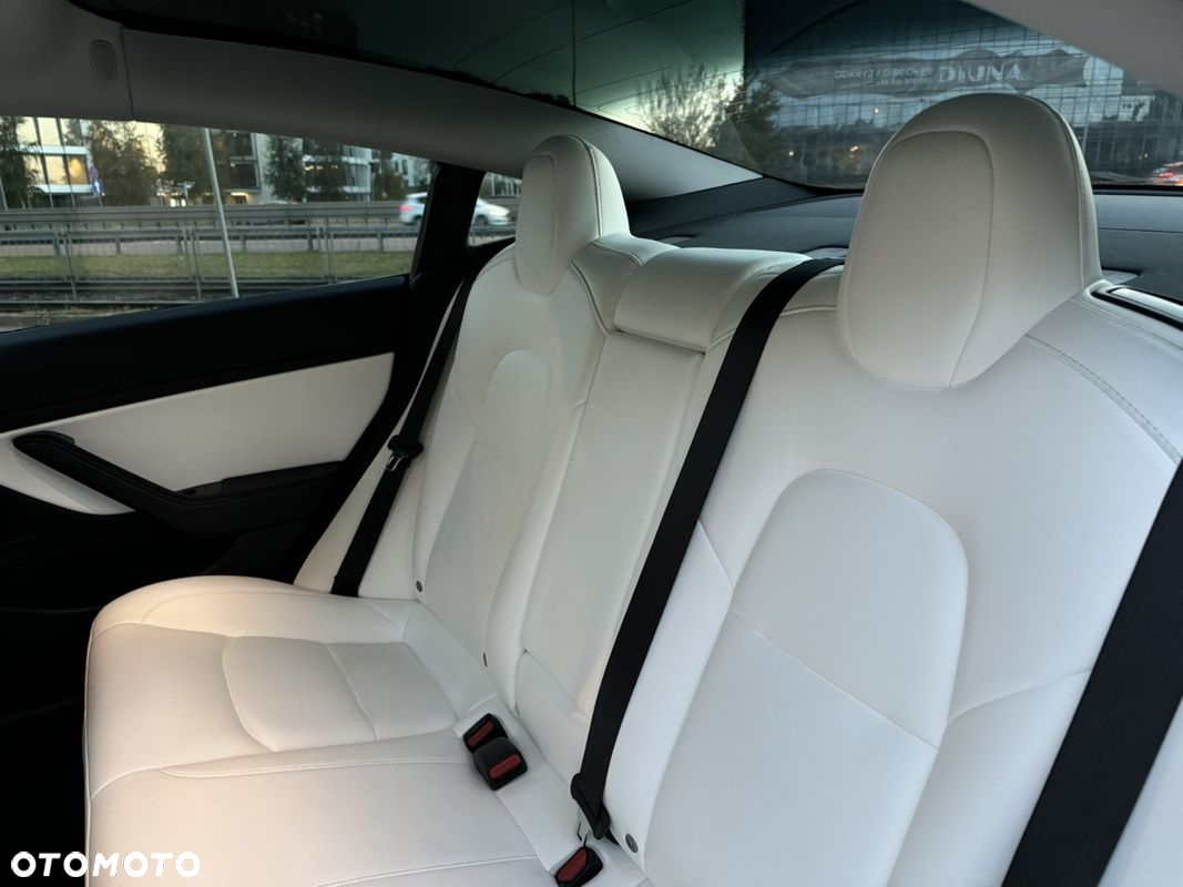 Tesla Model 3 Allradantrieb Dual Motor - 16