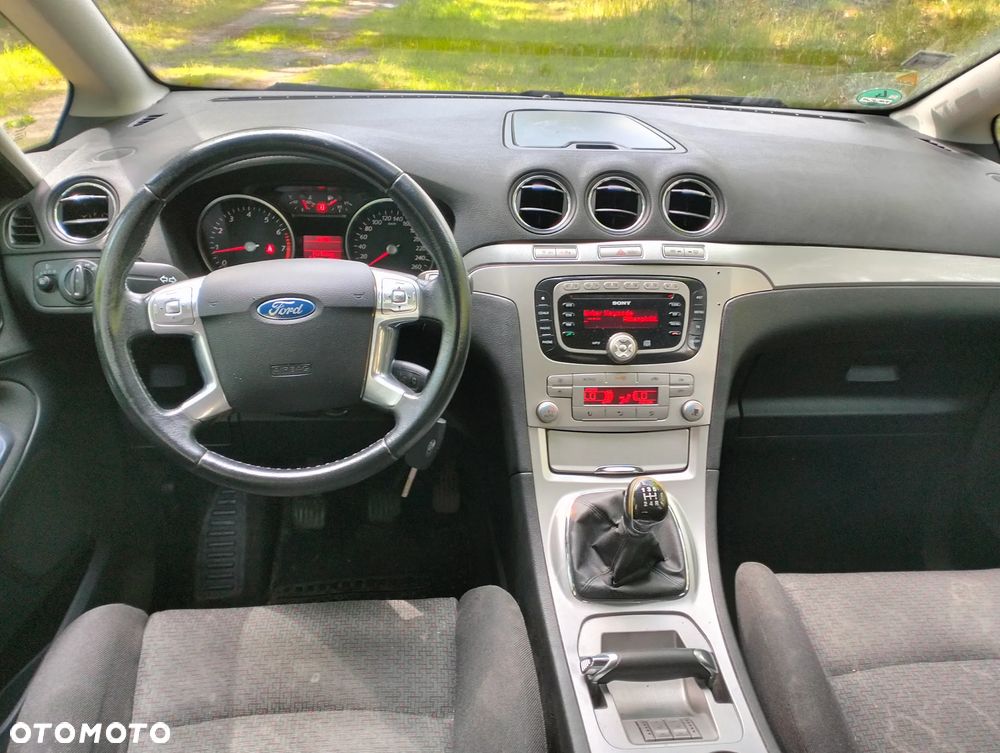 Ford S-Max 2.0 Ambiente - 30
