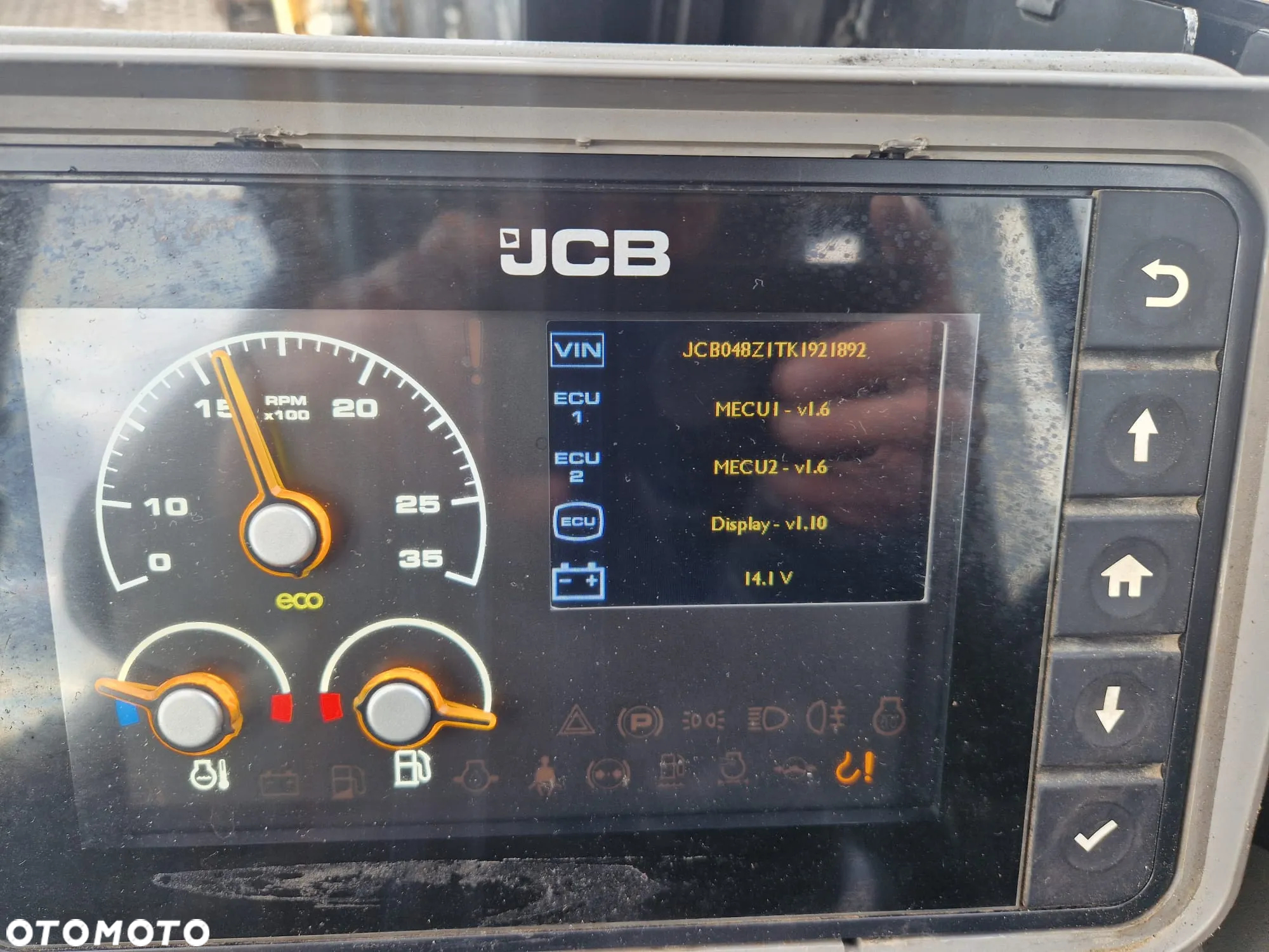 JCB 48 Z-1 - 17
