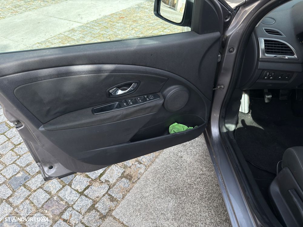 Renault Mégane Sport Tourer ENERGY dCi 110 Start & Stopp Expression - 8