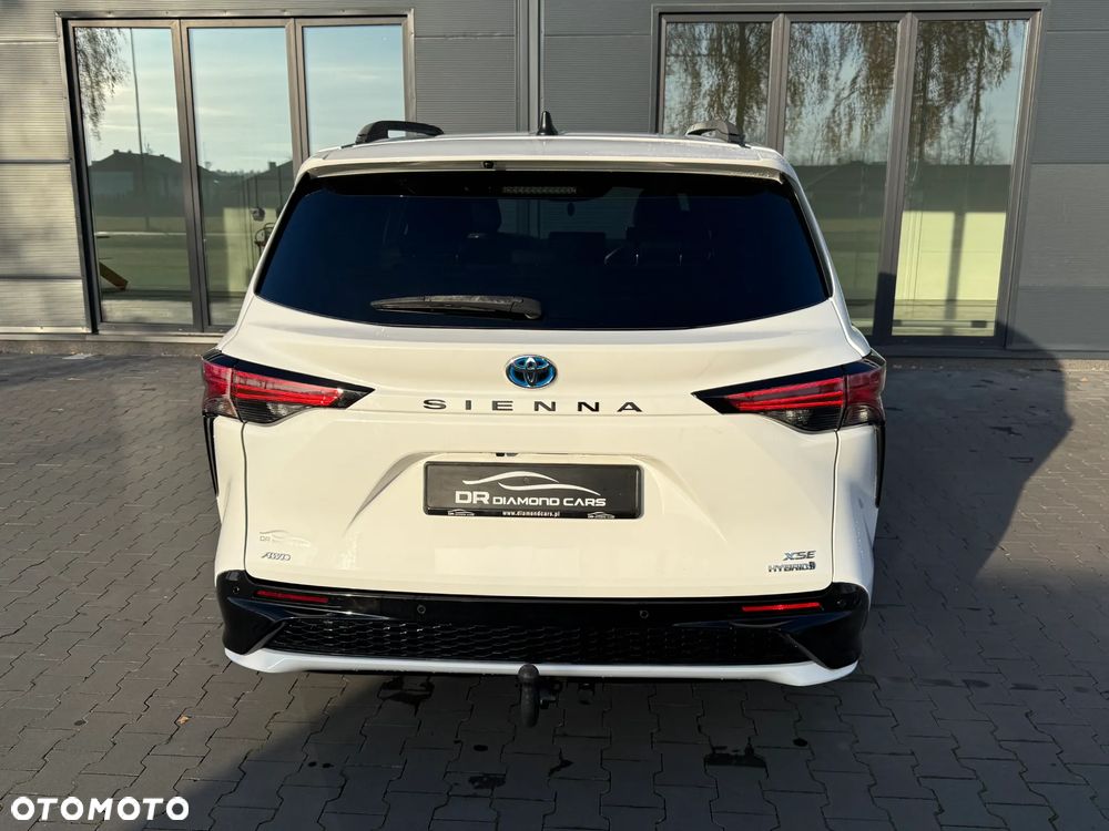 Toyota Sienna - 6