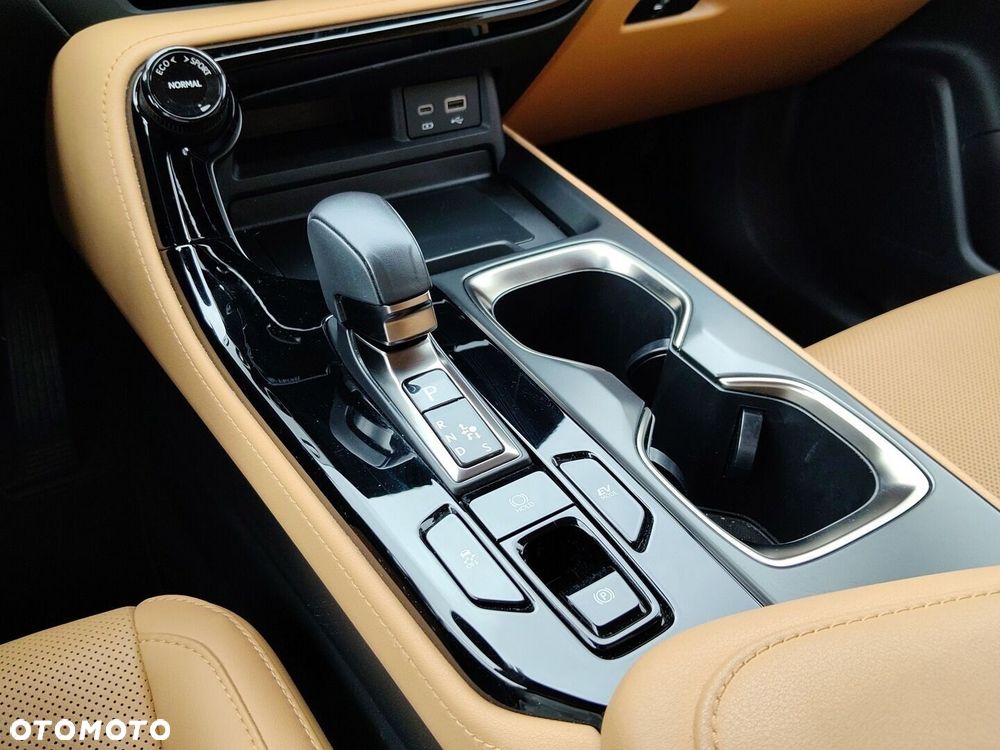 Lexus NX 350h Prestige 2WD - 27
