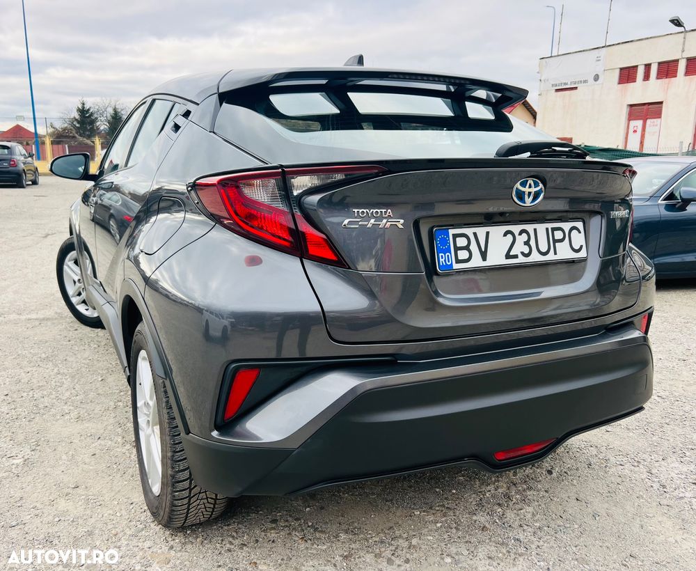 Toyota C-HR - 4