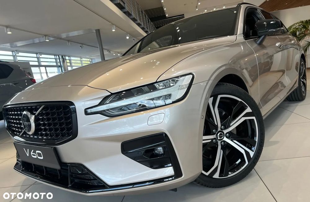 Volvo V60 B4 B Ultimate Dark - 1