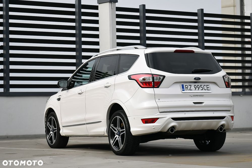 Ford Kuga Vignale 2.0 TDCi AWD - 11