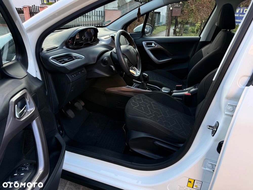 Peugeot 2008 PureTech 82 Allure - 7