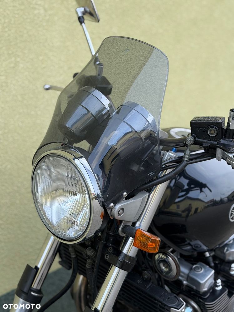 Yamaha XJR - 28
