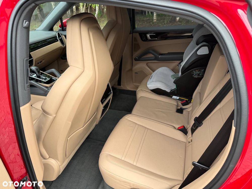 Porsche Cayenne - 7
