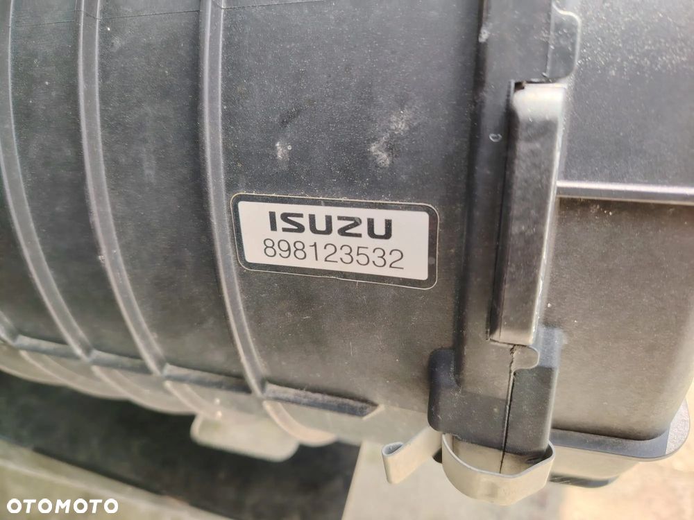 obudow fitra powietrza isuzu NPR 5,2 23r 898123532 - 1